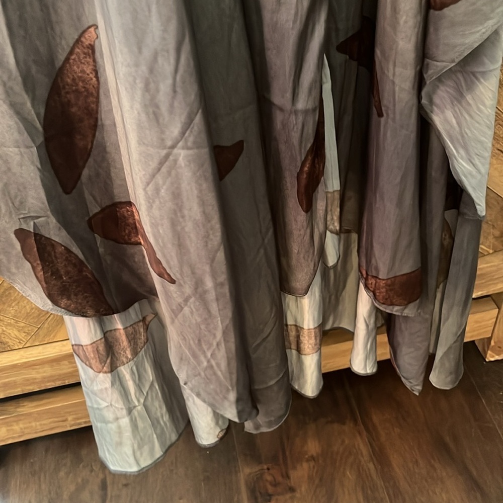 Grade & gather satin maxi asymmetrical hem - Picture 4 of 4